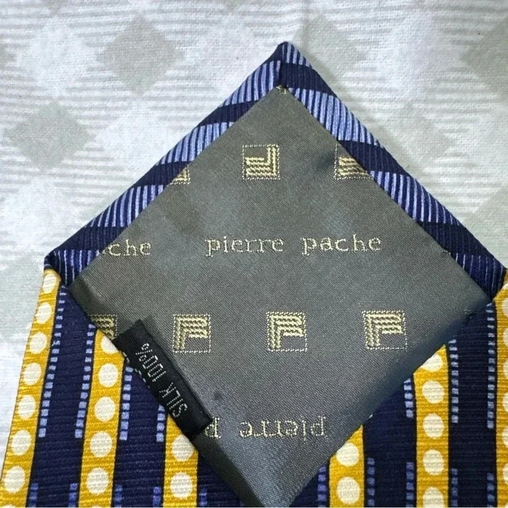 Vintage Pierre Pacha 100% Silk Italian Made For Hanging with Mr Cooper Clothiers
